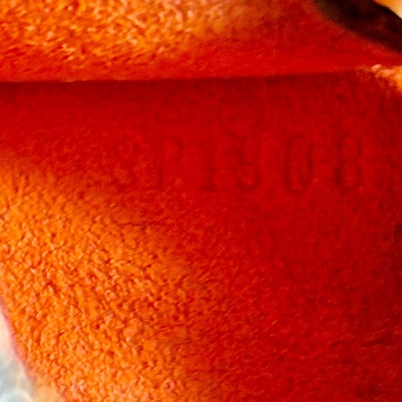 Louis Vuitton Damier Ebene wristlet Pouch - Picture 3 of 16